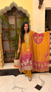 Glamorous & Graceful Kurta,Trendy & Comfortable: ( set of 3 )