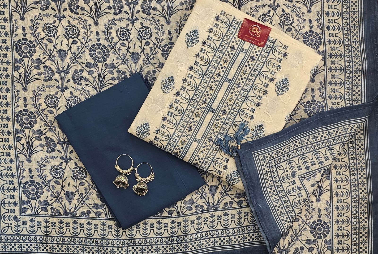 Refined Linen Self-Print Suit with Embroidery & Printed Dupatta