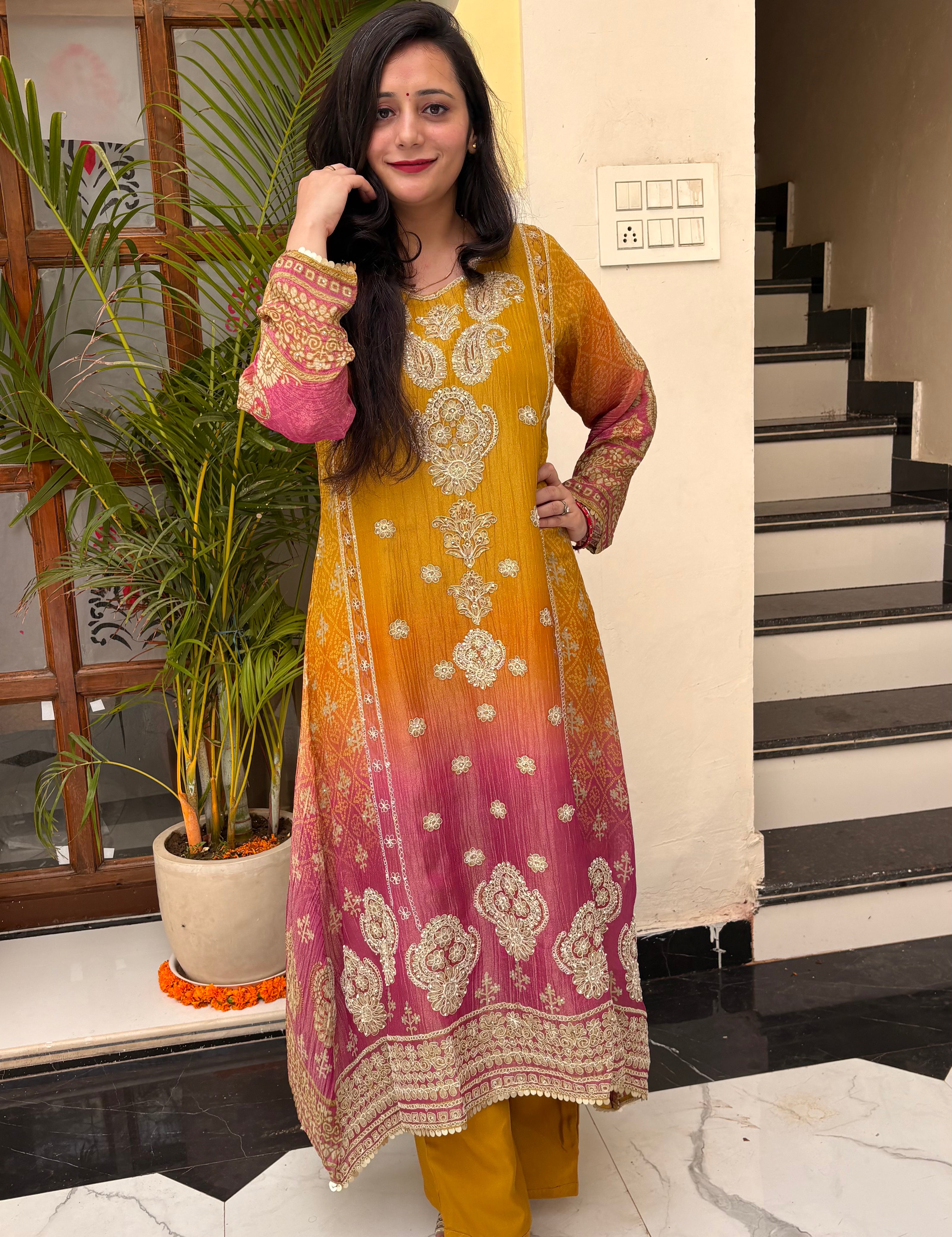 Glamorous & Graceful Kurta,Trendy & Comfortable: ( set of 3 )