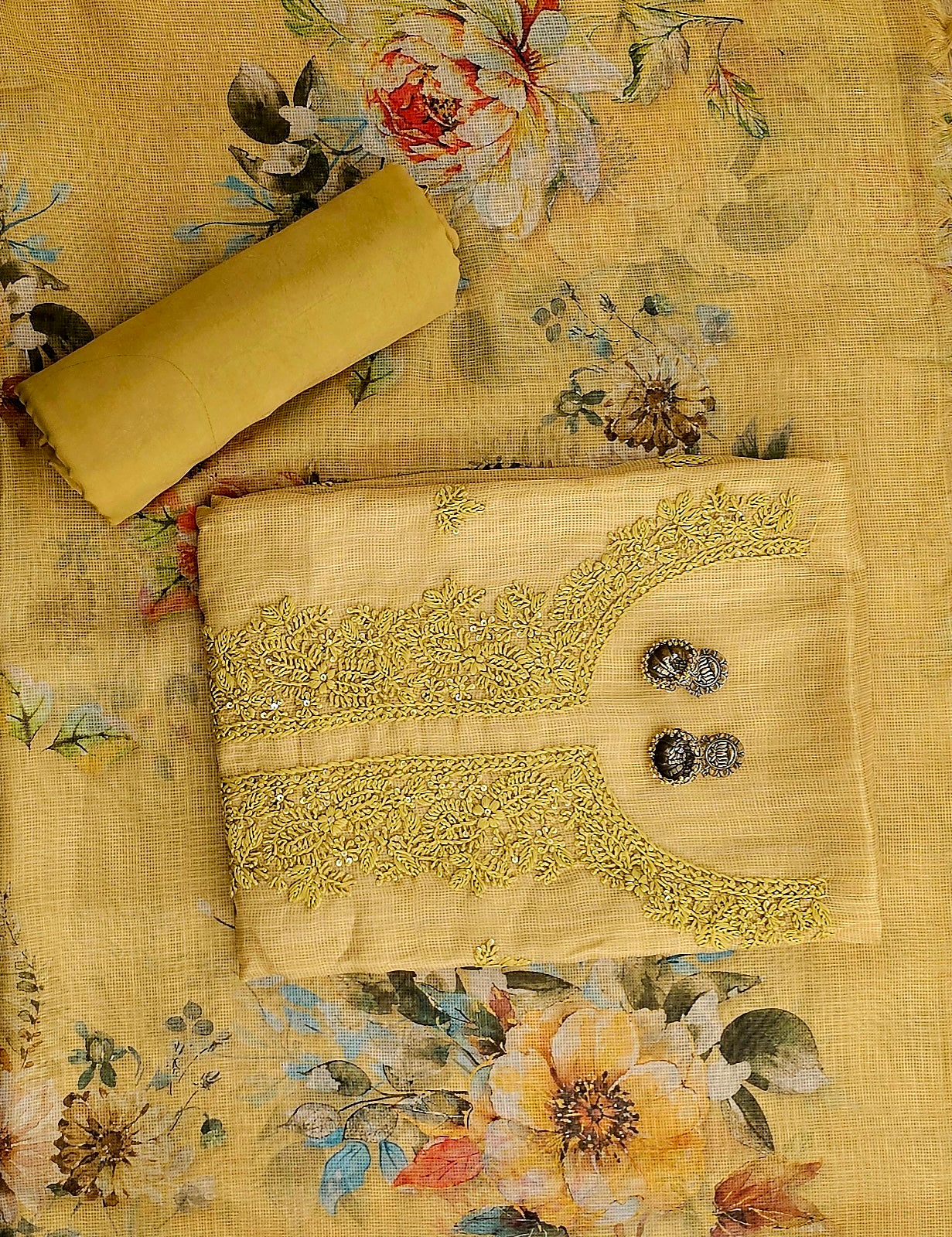H_-_1015_Must_yellow.jpg