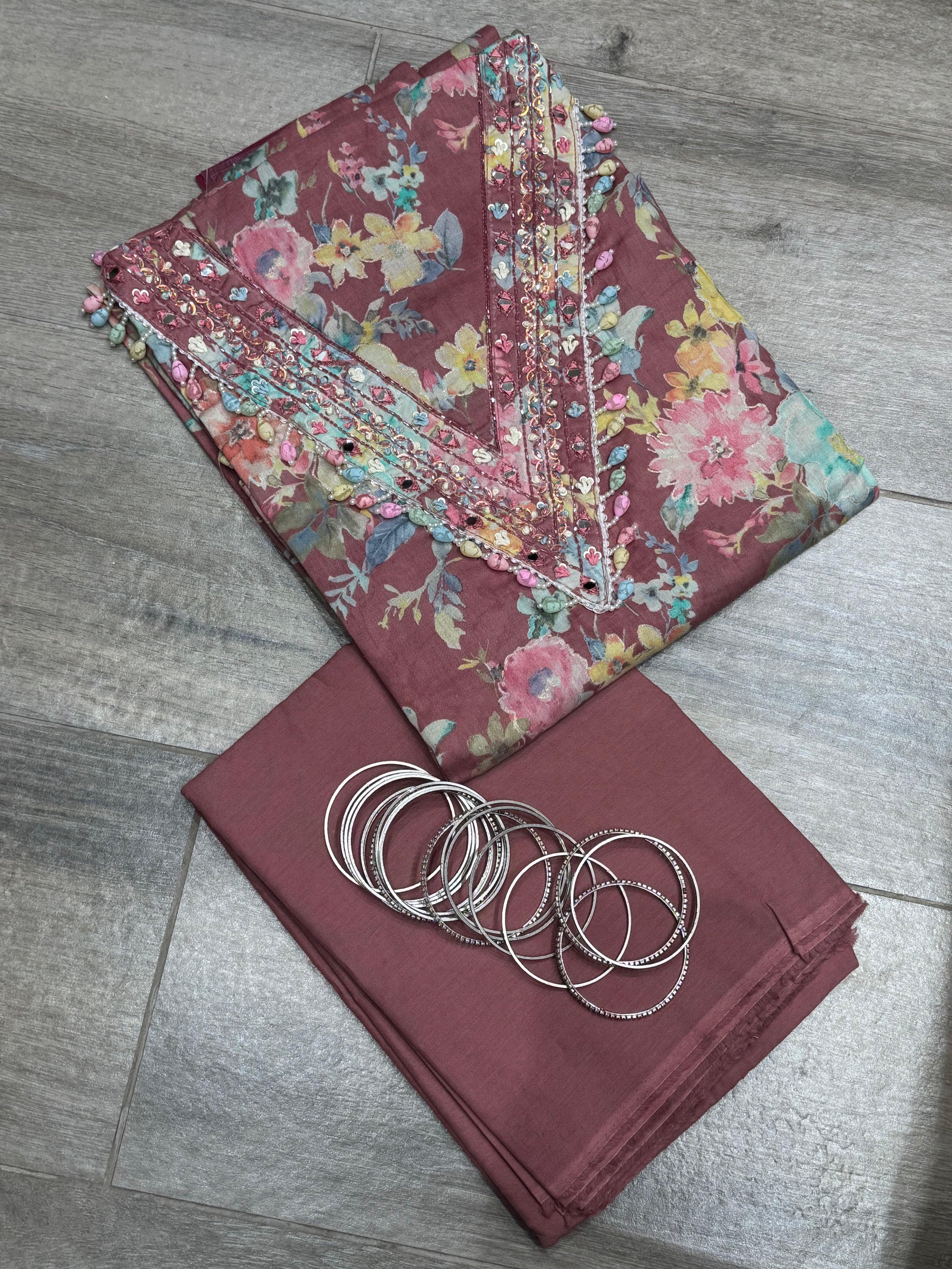 V Neck Malmal Suit
