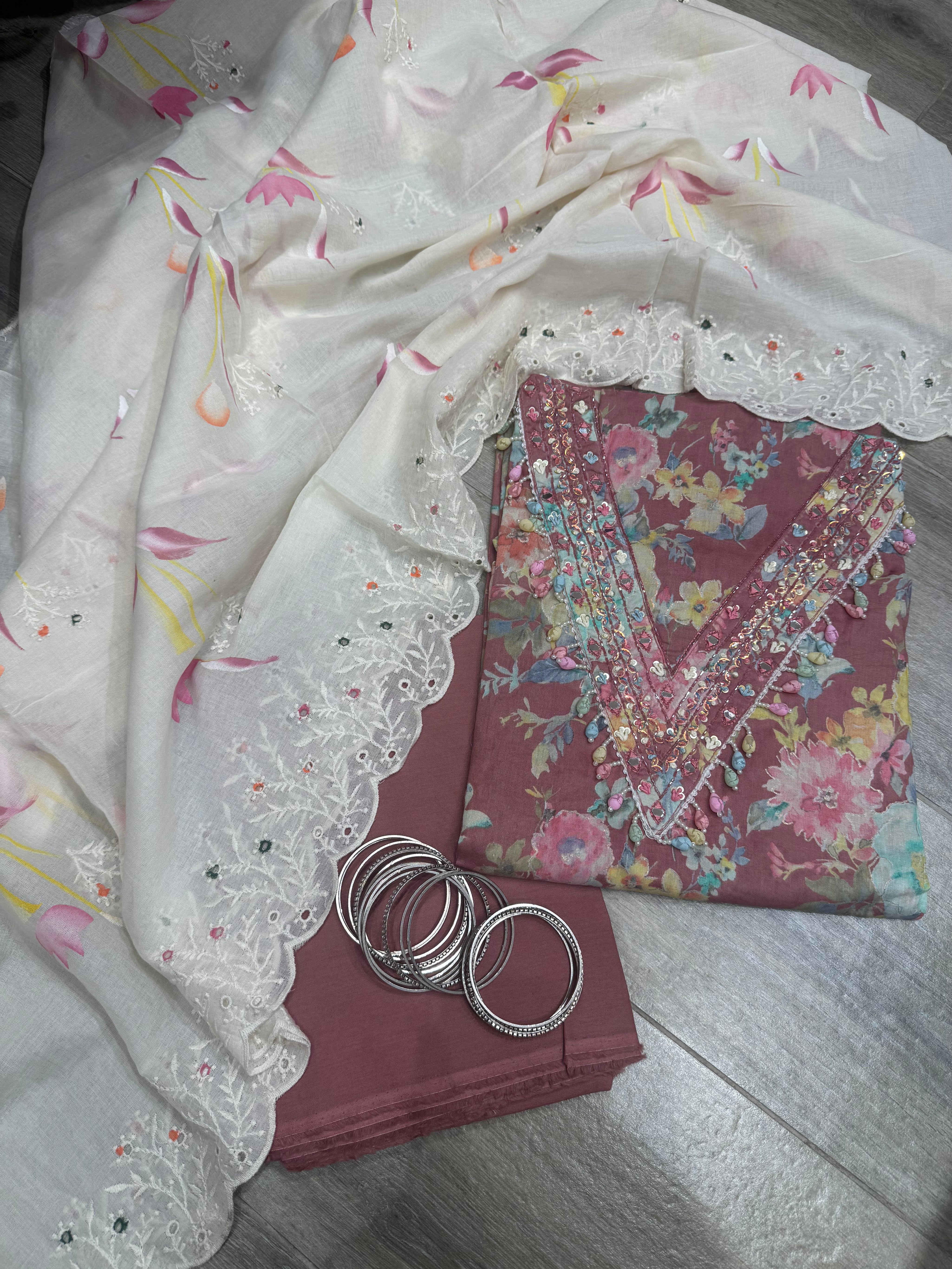 V Neck Malmal Suit