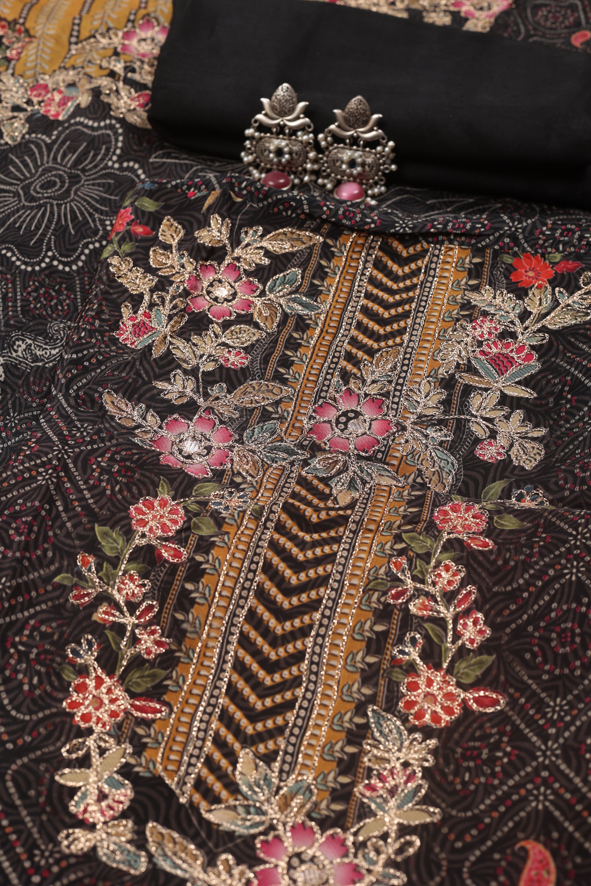 Pakistani Zari Work Suit