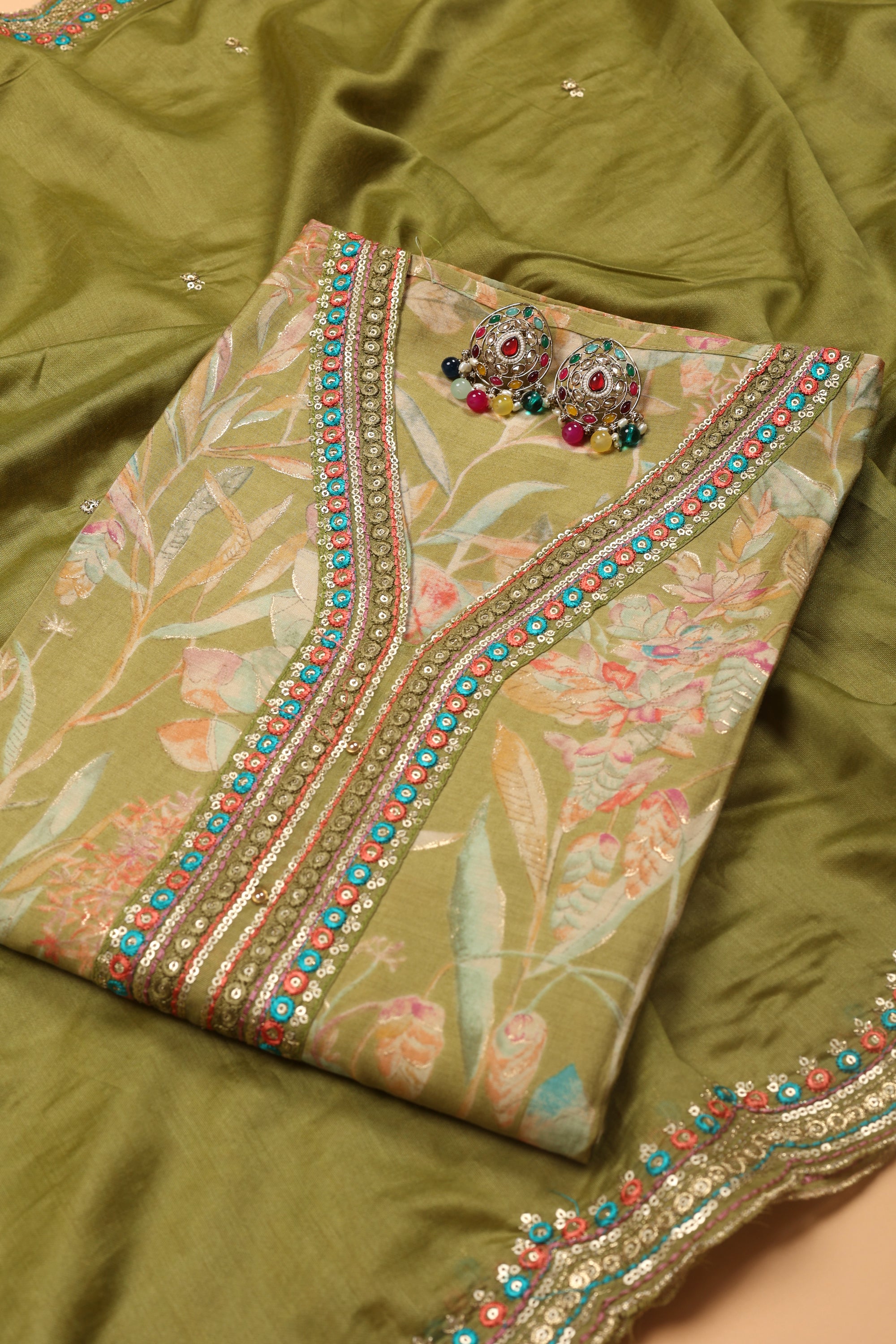 Modal Printed Suit With V Neck Design