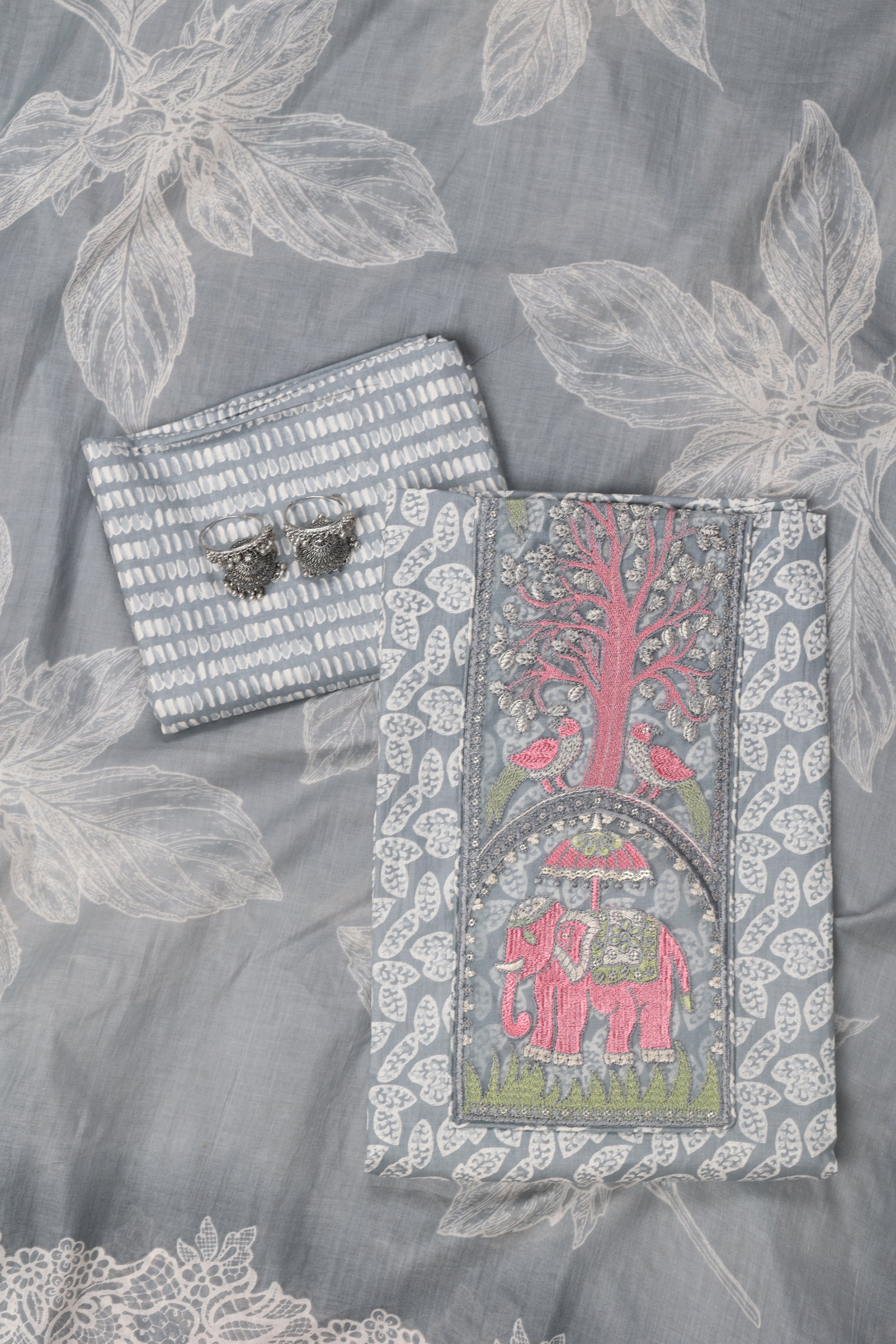 Cotton Suit with Elephant Work Neck