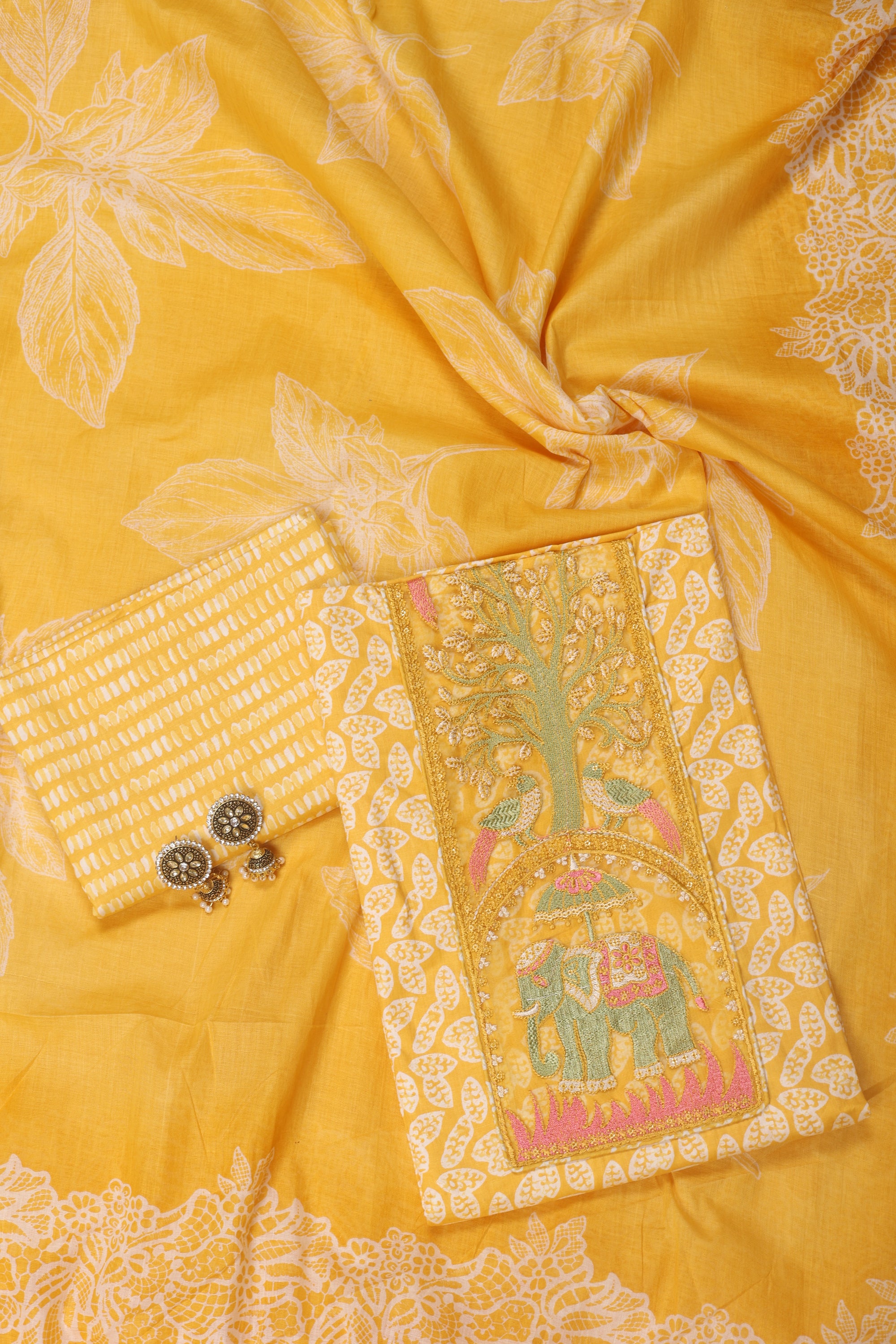 Cotton Suit with Elephant Work Neck