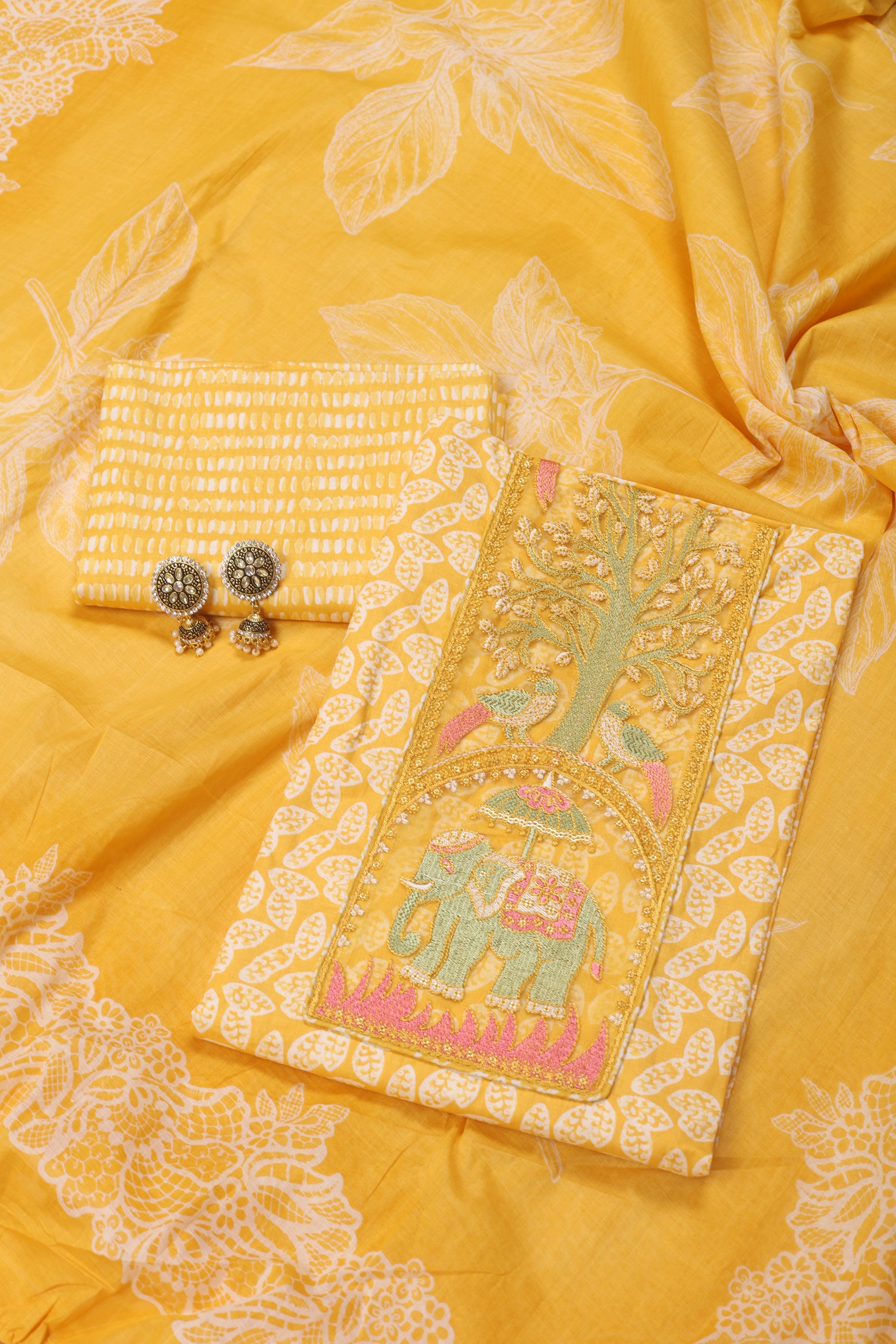 Cotton Suit with Elephant Work Neck