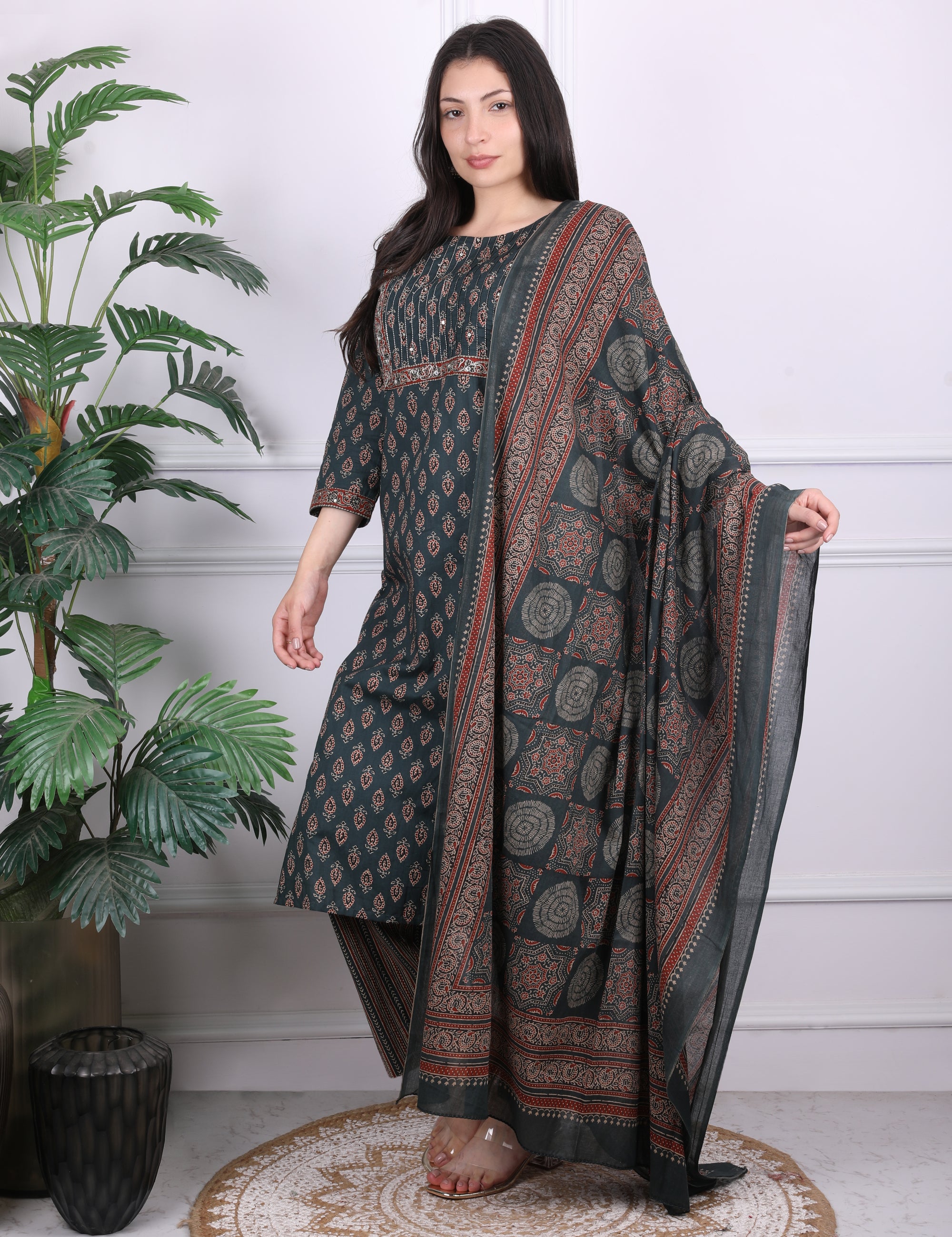 Sequin & Zari Kurti Set