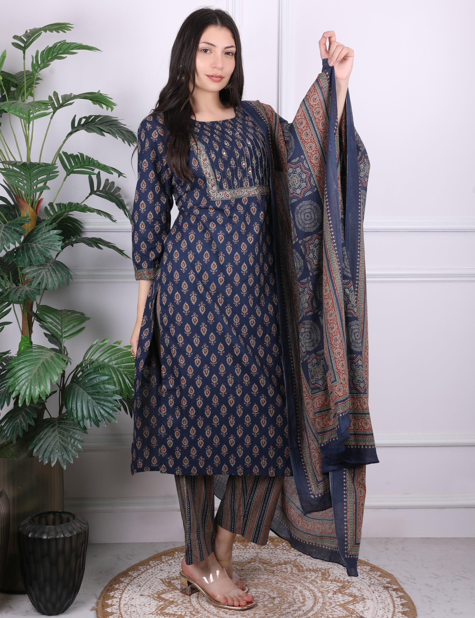 Sequin & Zari Kurti Set