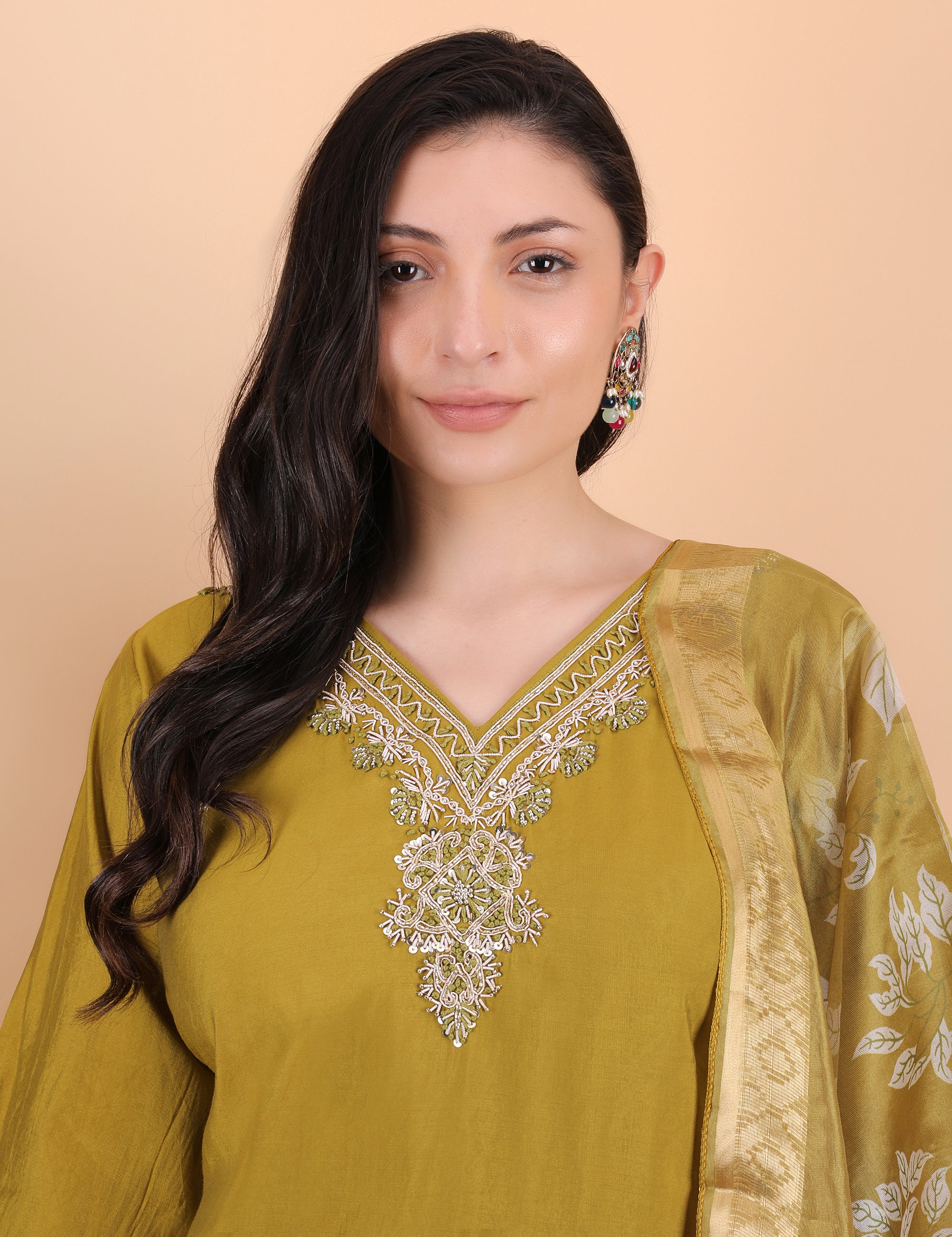 Henna V Neck Suit