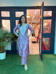 Women Embroidered Straight Fit Kurta With Pant (Set of 2)